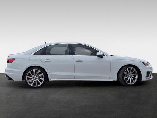 Glacier White Metallic 2022 Audi A4 45 S line Premium Plus