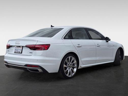 Glacier White Metallic 2022 Audi A4 45 S line Premium Plus