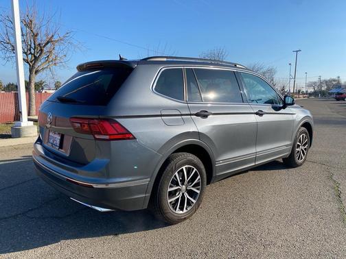2020 Volkswagen Tiguan 2.0T SE