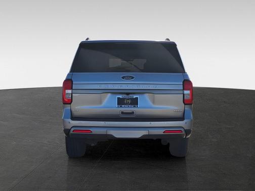 ICONIC SILVER METALLIC 2024 Ford Expedition Max XLT