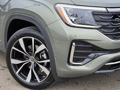 2026 Volkswagen Atlas 2.0T SEL Premium R-Line 4MOTION