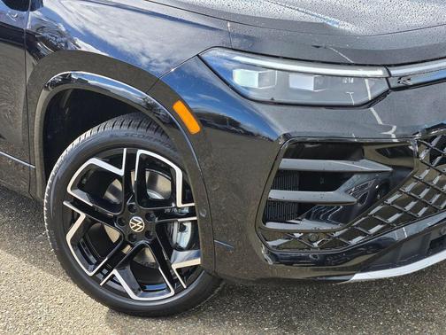 2026 Volkswagen Tiguan 2.0T SEL R-Line 4MOTION