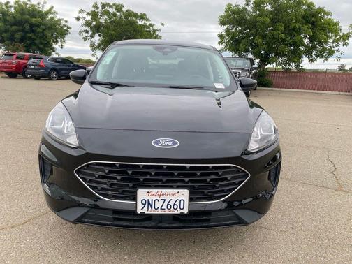AGATE BLACK METALLIC 2022 Ford Escape SE