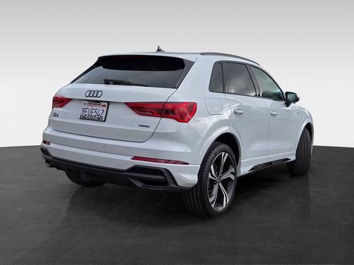 2023 Audi Q3 45 S line Premium Plus