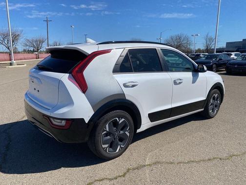 2023 Kia Niro EV Wave
