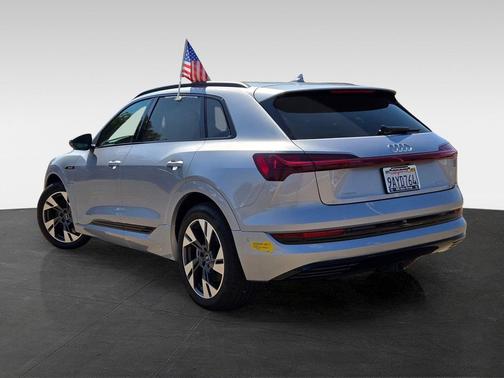 2022 Audi e-tron Premium