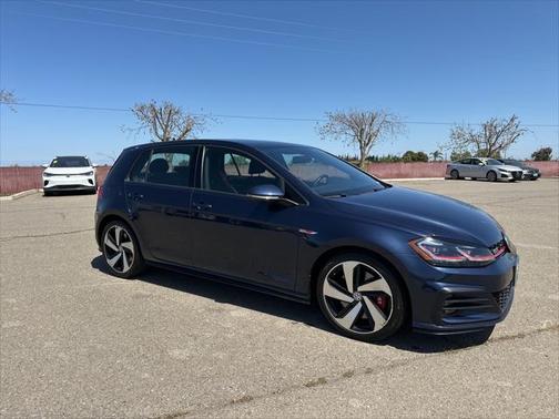 2018 Volkswagen Golf GTI 2.0T S 4-Door
