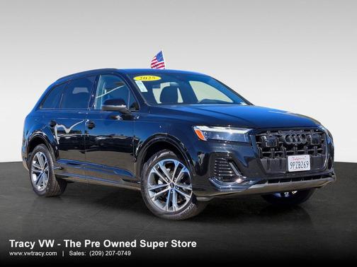 2025 Audi Q7 45 Premium Plus