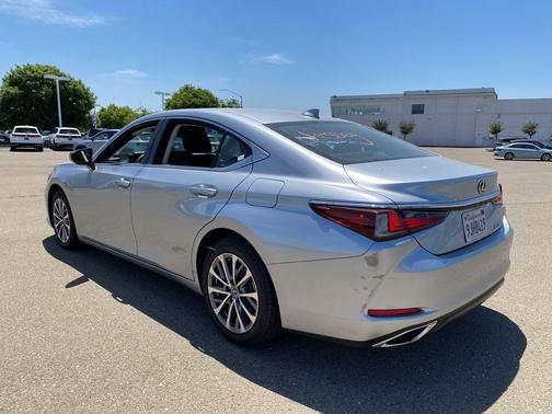 Iridium 2024 Lexus ES 350 Base