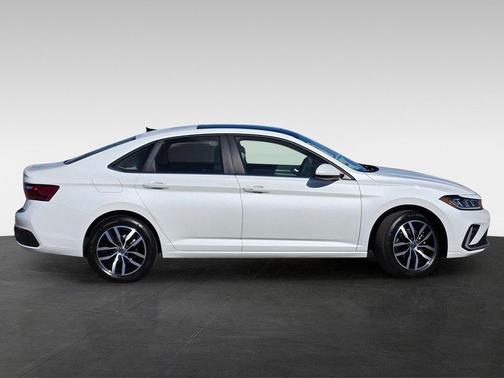 2026 Volkswagen Jetta 1.4T SE