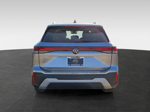 2025 Volkswagen Tiguan 2.0T SE 4MOTION