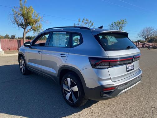 2025 Volkswagen Taos 1.5T S