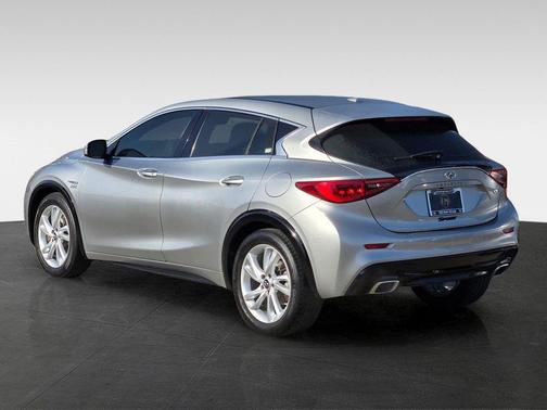 2019 INFINITI QX30 PURE