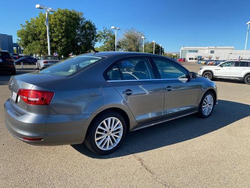 2015 Volkswagen Jetta Auto SE w/Connectivity/Navigation