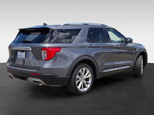 CARBONIZED GRAY METALLIC 2021 Ford Explorer Platinum