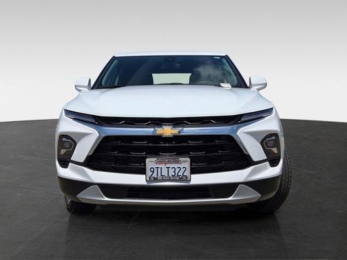 Summit White 2025 Chevrolet Blazer 2LT