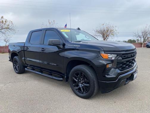 2024 Chevrolet Silverado 1500 Custom
