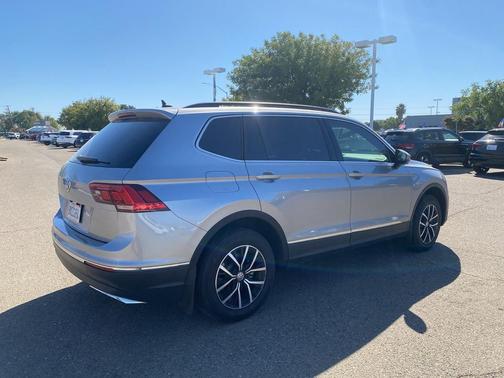 2021 Volkswagen Tiguan 2.0T SE