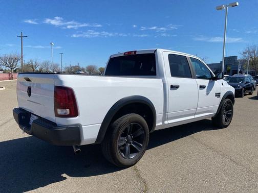2024 RAM 1500 Classic Warlock Crew Cab 4x2 5'7' Box