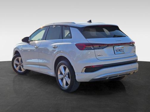 2024 Audi Q4 e-tron Premium Plus 50 quattro