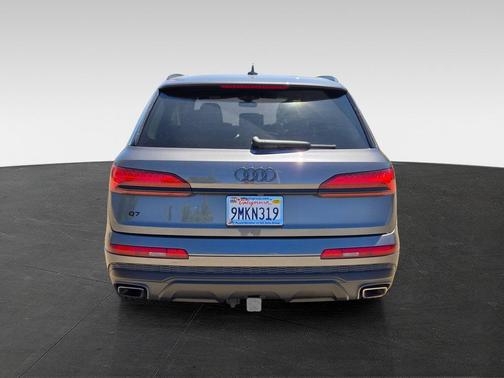 2025 Audi Q7 45 Premium Plus