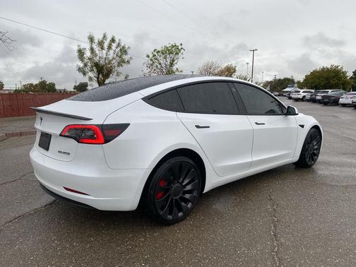 2023 Tesla Model 3 Performance