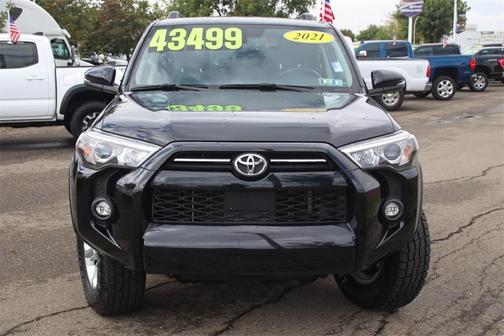 Photo 5 of 21 of 2021 Toyota 4Runner SR5 Premium