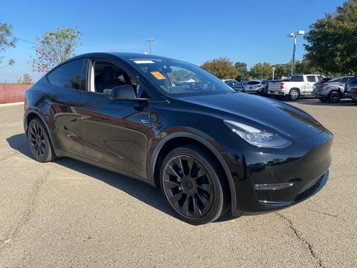 2021 Tesla Model Y Standard Range Rear-Wheel Drive