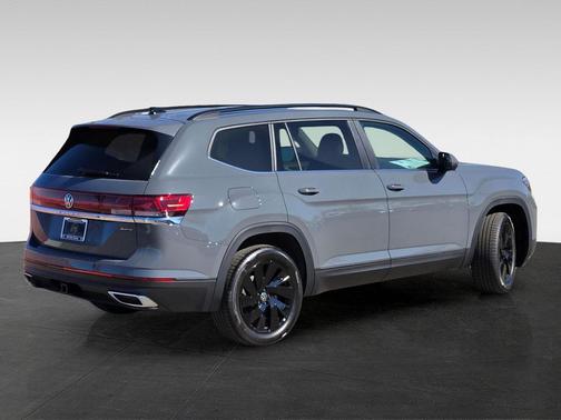 2026 Volkswagen Atlas 2.0T SE w/Technology 4MOTION