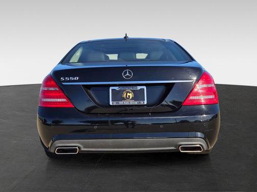Black 2013 Mercedes-Benz S-Class S 550