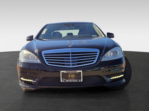 Black 2013 Mercedes-Benz S-Class S 550