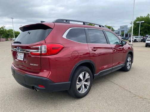 Crimson Red Pearl 2025 Subaru Ascent Premium 7-Passenger