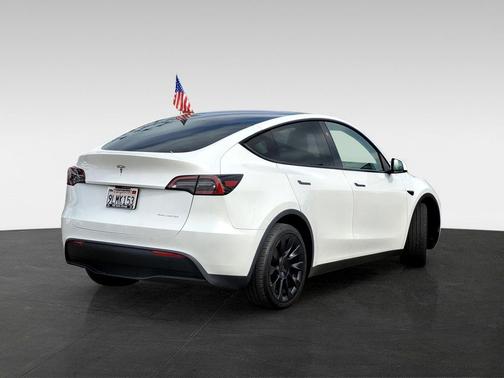 2024 Tesla Model Y Long Range Dual Motor All-Wheel Drive
