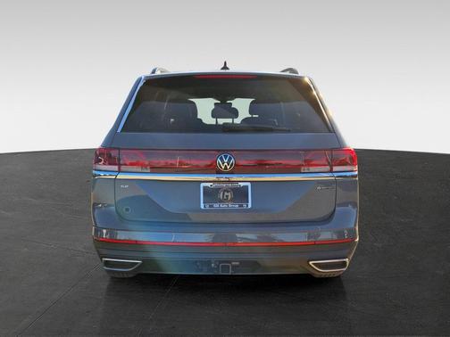 2026 Volkswagen Atlas 2.0T SE w/Technology 4MOTION