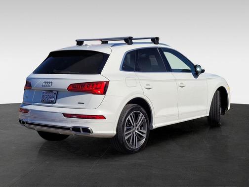 2020 Audi Q5 Premium Plus 55 TFSI e quattro S tronic