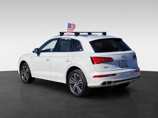 2020 Audi Q5 Premium Plus 55 TFSI e quattro S tronic