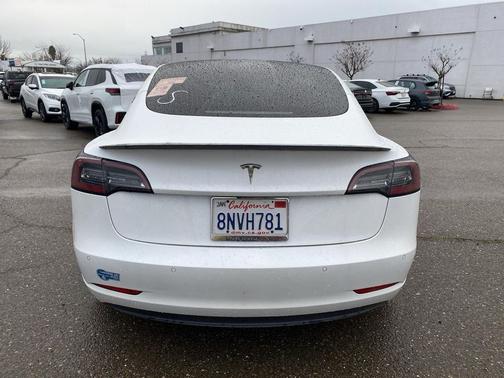 2020 Tesla Model 3 Standard Range Plus