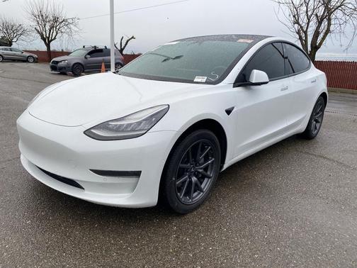 2020 Tesla Model 3 Standard Range Plus
