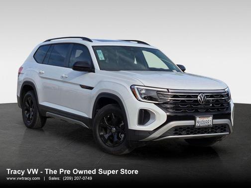 2025 Volkswagen Atlas 2.0T Peak Edition