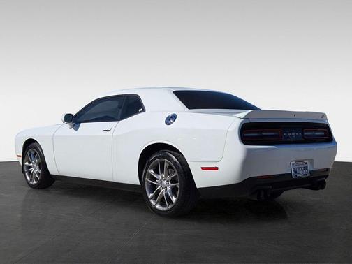 White Knuckle Clearcoat 2022 Dodge Challenger GT