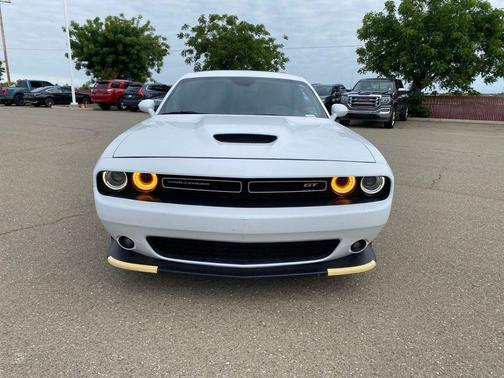 White Knuckle Clearcoat 2022 Dodge Challenger GT