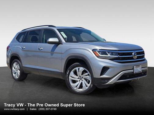 Silver Metallic 2021 Volkswagen Atlas 3.6L SE w/Technology