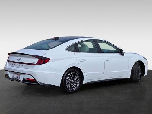2023 Hyundai SONATA Hybrid Limited