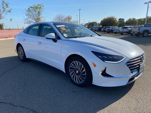 2023 Hyundai SONATA Hybrid Limited