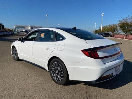 2023 Hyundai SONATA Hybrid Limited