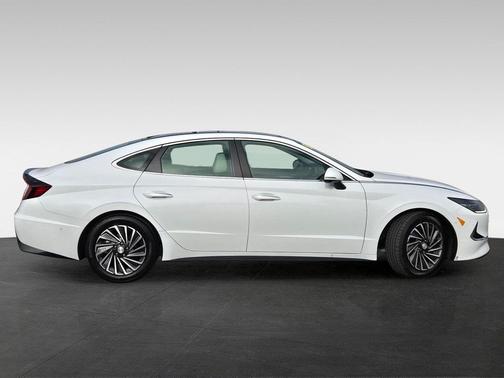 2023 Hyundai SONATA Hybrid Limited