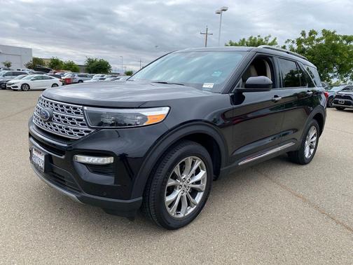 AGATE BLACK METALLIC 2024 Ford Explorer Limited