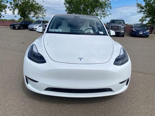 2022 Tesla Model Y Performance Dual Motor All-Wheel Drive