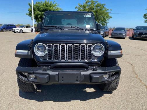 Black Clearcoat 2025 Jeep Wrangler 4xe Sahara
