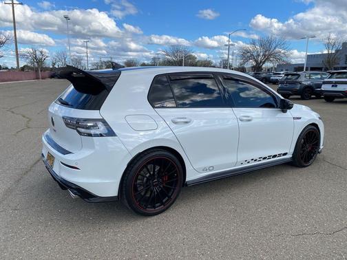 2023 Volkswagen Golf GTI 2.0T S DSG